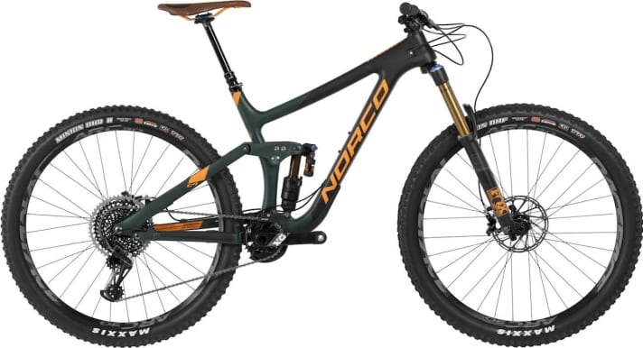   Das Topmodell des Norco Range kostet 7199 Euro und kommt mit Sram Eagle, Fox-Fahrwerk und Race Face ARC 30-Felgen. Im Bild die 29er-Version Range C 9.1.