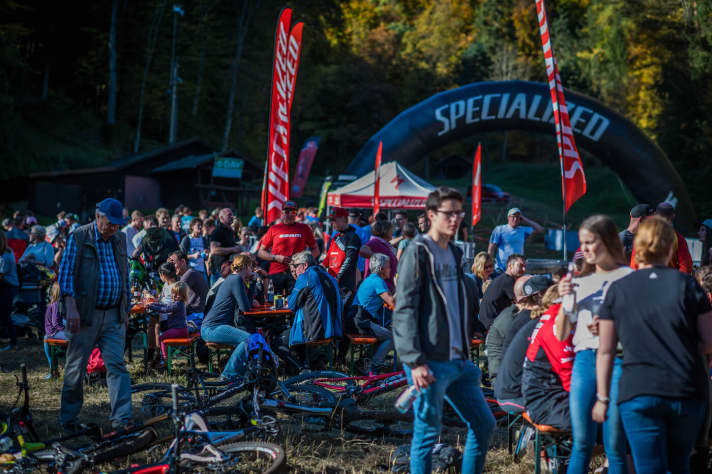   Auch beim <a href="http://www.rcg-weissenburg.de/index.php?option=com_content&view=article&id=58&Itemid=266" target="_blank" rel="noopener noreferrer nofollow">Enduro-Rennen in Treuchtlingen</a>  kann man sich für die EWS qualifizieren. 2018 findet das Rennen wieder Ende Oktober statt. 