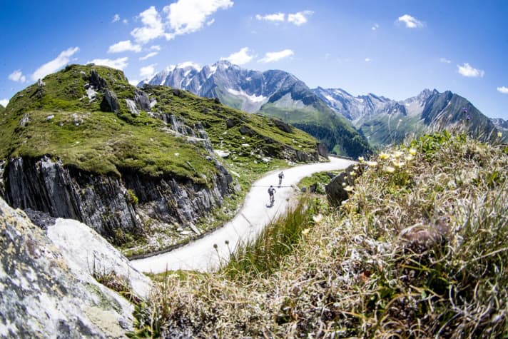   Die BIKE Transalp ist ohne Zweifel das härteste Mountainbikerennen Europas mit dem wohl schönsten Panorama der Welt.