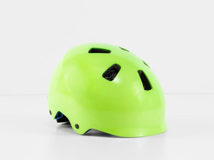   In zwei verschiedenen Größen, mehreren Farben und mit Stickern zum Bekleben: So findet sich für jeden Kinderkopf der passende Helm. 