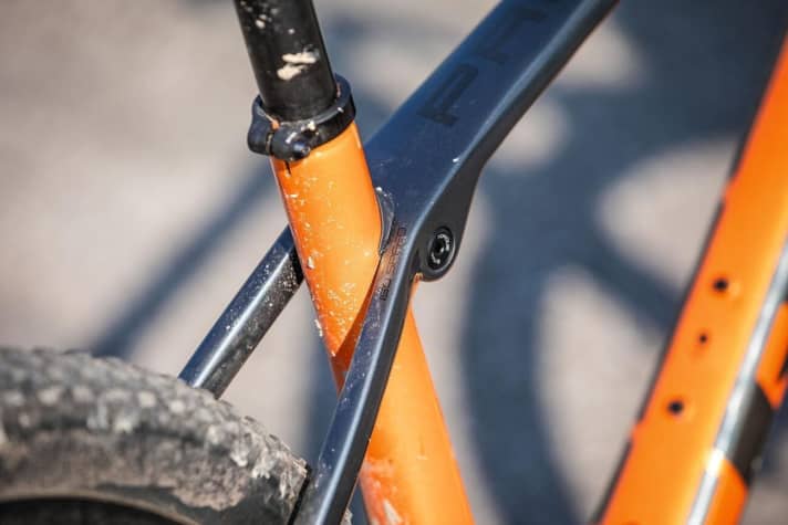   6,61 Millimeter flexte die 31,6er Carbon-Sattelstütze im BIKE-Testlabor bei der Komfortmessung. Wie gut der Wert im Vergleich zu anderen MTB-Hardtails ist, lesen Sie in BIKE 10/20 – ab. 1. September im Handel.