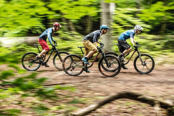    Vorsicht: Selbst ein marginaler Unterschied von beispielsweise nur fünf Sekunden pro Runde entscheidet im Wettkampf über Sieg oder besseres Mittelfeld. Denn hochgerechnet auf eine Renndauer von 1,5 Stunden trennen dann die beiden Kandidaten satte 40 Sekunden. Das ist viel!