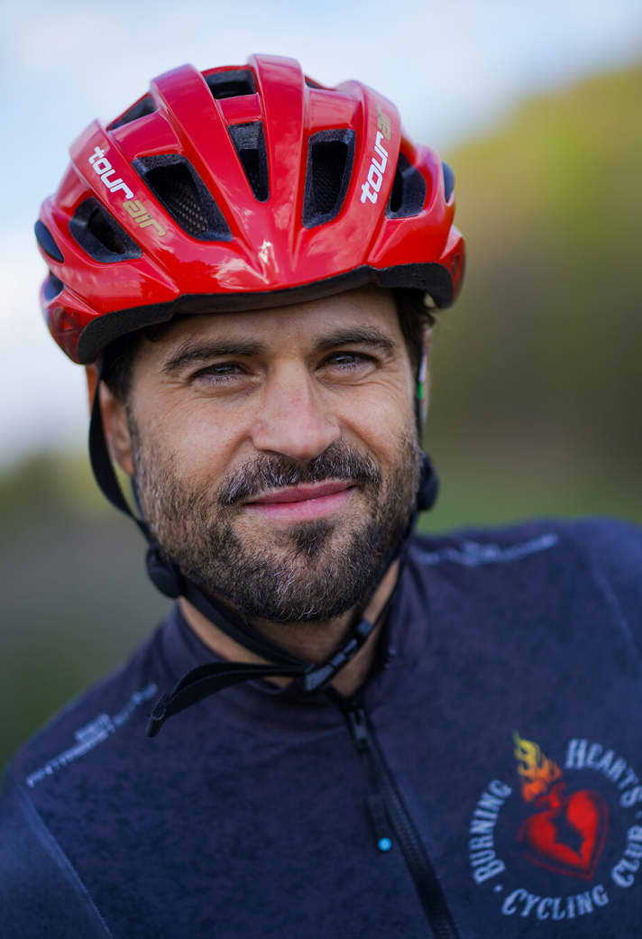   Stephan Gerlach aus Kirchheim unter Teck liebt Marathon-Biken und hasst Leistungsstress. Deshalb hat er den Burning Hearts Cycling Club gegründet.