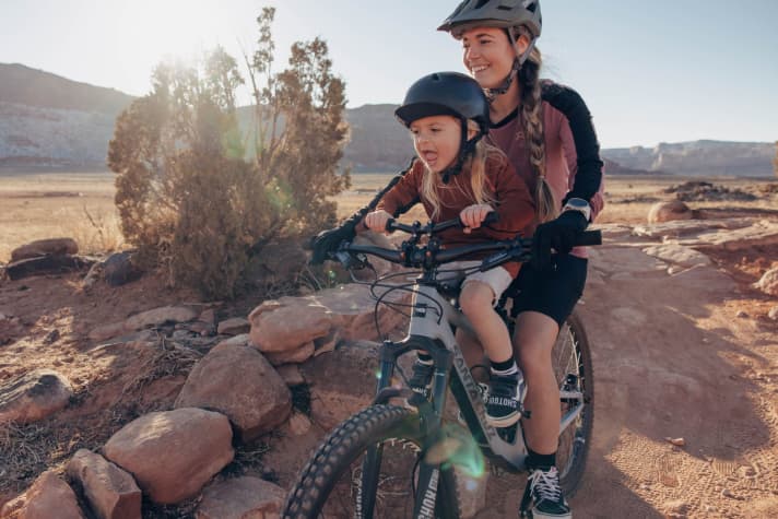 Eine Lösung für einen Kindersitz für hochwertige Mountainbikes, damit hat Kids Ride Shotgun 2016 losgelegt.