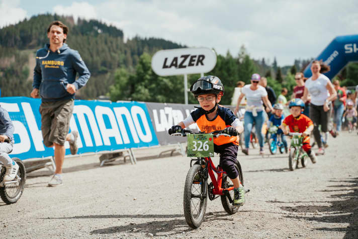   Ob mit dem Laufrad oder dem ersten richtigen Bike: Bei der Lazer Junior Trophy kommen die Jüngsten auf ihre Kosten.
