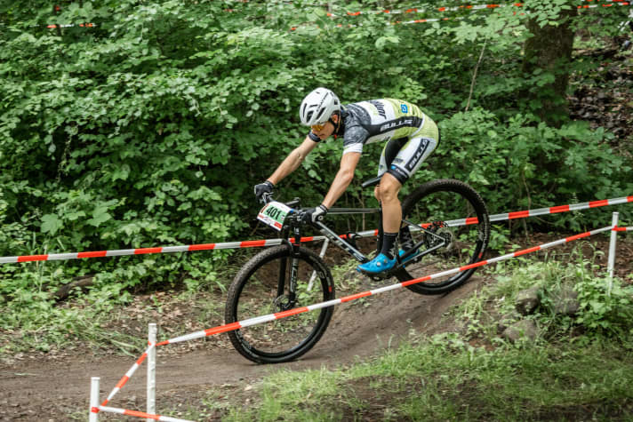   Dennis Krimmel lässt viele Körner beim Zeitfahren, um sich den 4. Platz am Vulkan zu holen.