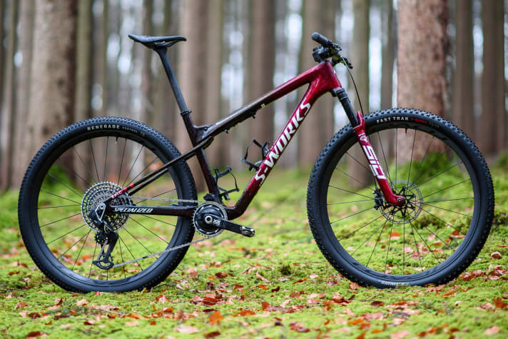 Specialized S-Works Epic World Cup // 12.500 euro // 9,6 kg (maat L) // 29 inch // 110 / 75 mm.