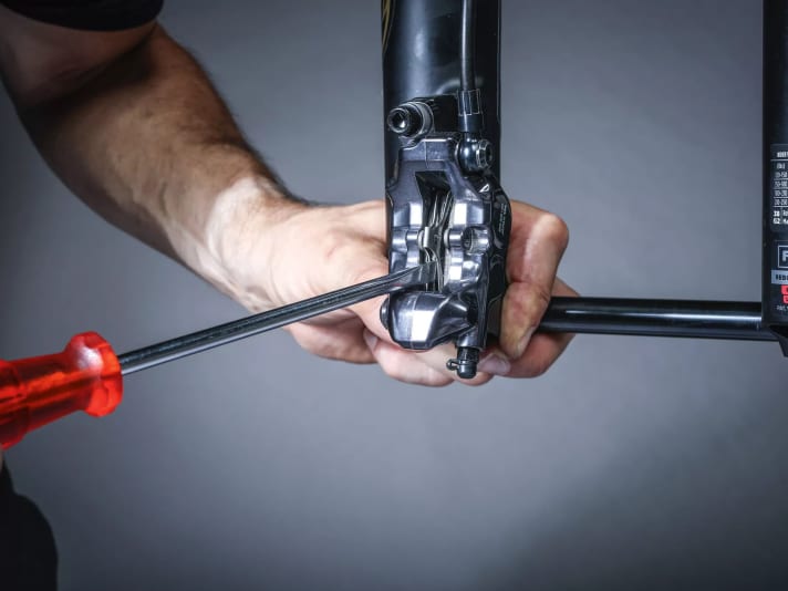 Schnelle Hilfe bei schleifenden Scheibenbremsen BIKE