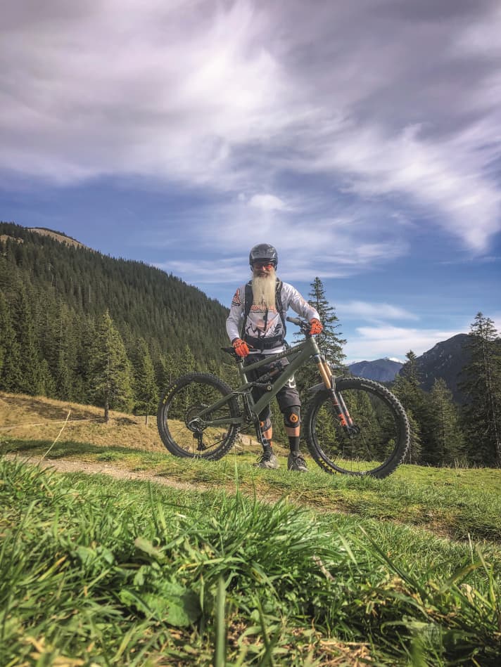 Bike-Bergsteiger Edgar Brigel legt auf kurzen Distanzen extrem viele Höhenmeter zurück.