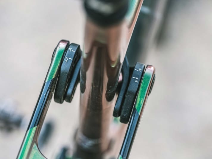 Prachtig veelzijdig: De fietsen van Trek, Merida en Raaw bieden de mogelijkheid om de geometrie te veranderen via flipchip. In het geval van Merida maakt dit het zelfs mogelijk om om te bouwen naar een kleiner 27,5-inch achterwiel.
