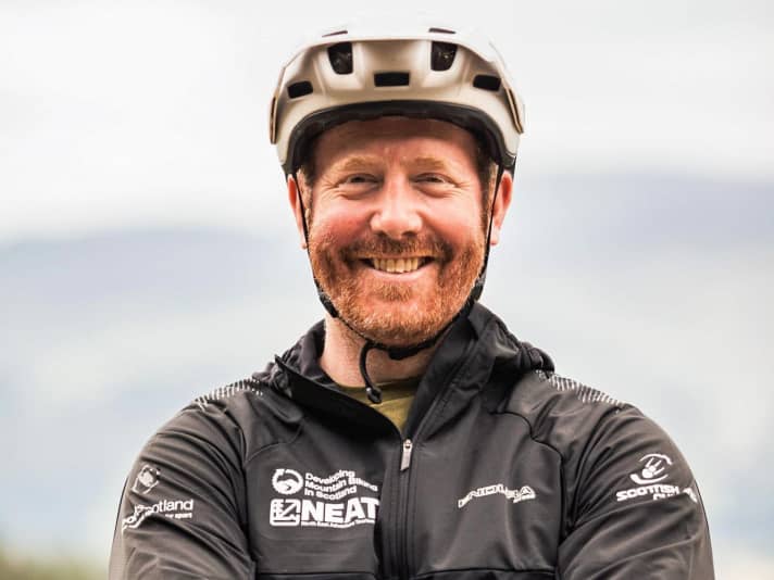 Will Clarke verhuisde vanuit het zuiden naar Aberdeenshire omdat hij zo enthousiast was over fietsmogelijkheden. Tegenwoordig is hij Development Manager bij Developing Mountain Biking in Schotland en een van de centrale figuren van MTB-ontwikkeling in Schotland.