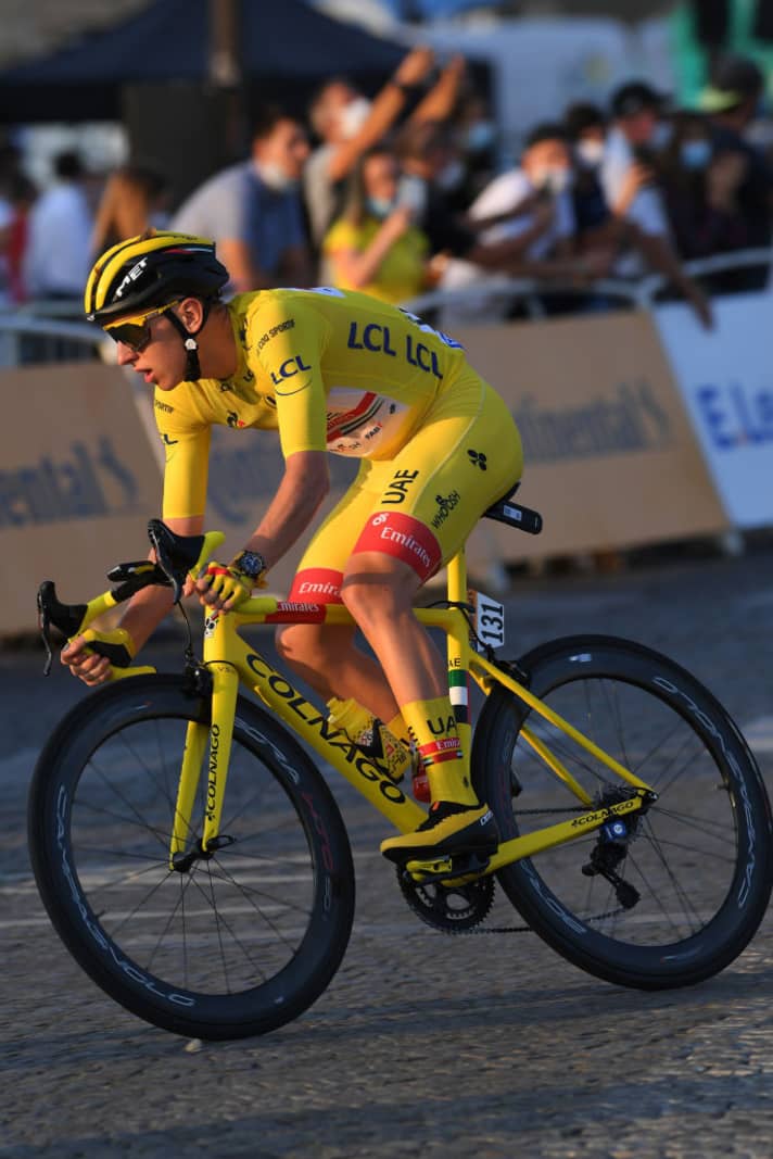   Vergoldetes Gelb: Gesamtsieger Tadej Pogacar räumt auch bei den Preisgeldern der Tour de France 2020 kräftig ab.