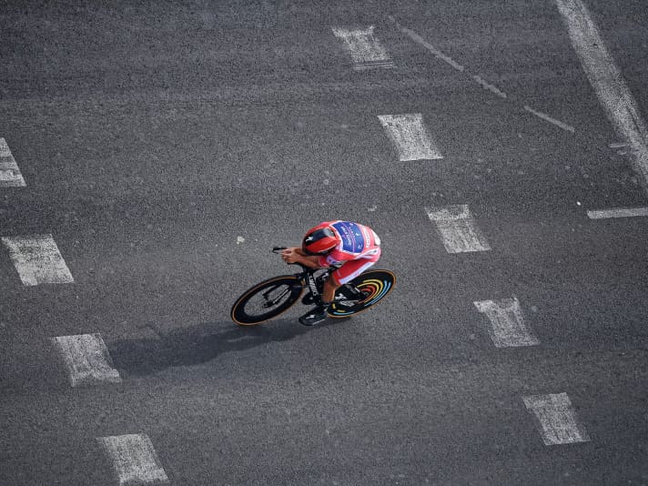Im Zeitfahren eine Macht: Remco Evenepoel gewann mit 48 Sekunden Vorsprung vor Rivale Primoz Roglic