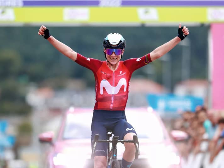 Annemiek van Vleuten sichert sich den dritten Grand-Tour-Triumph 2022