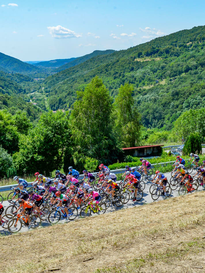 Auch die Berge kommen beim Giro Donne 2022 nicht zu kurz