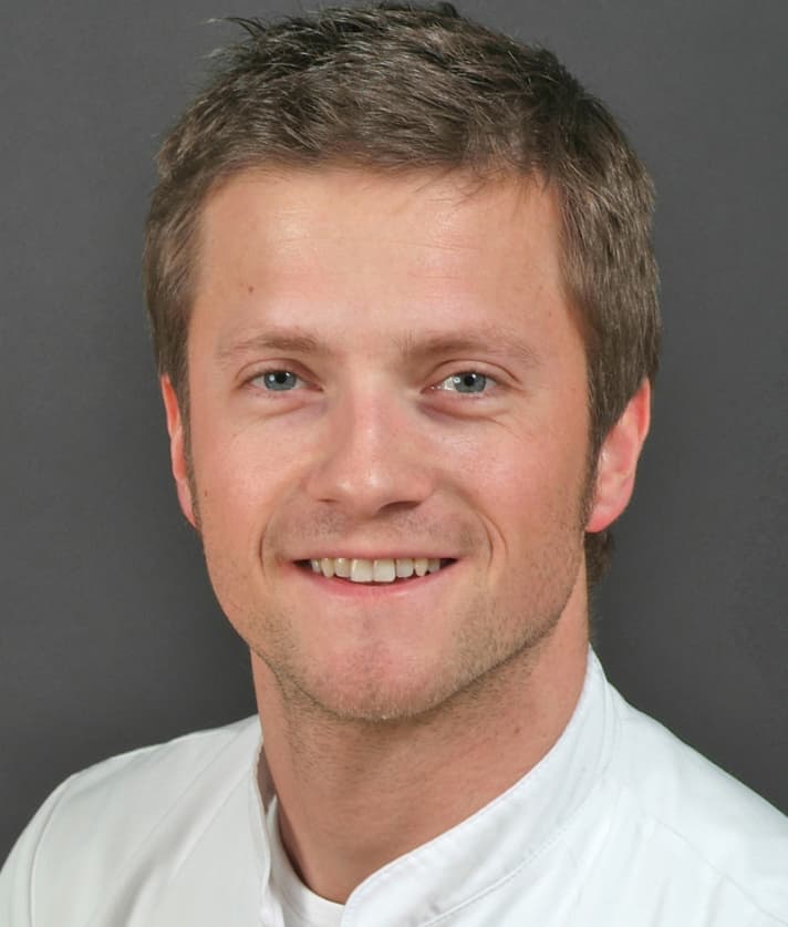   Peter Manstein ist Assistenzarzt für Dermatologie und Allergologie in Rosenheim. Er fährt selbst aktiv Rennrad. 