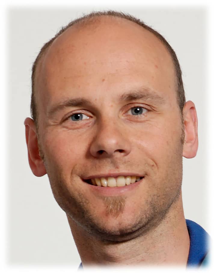   Dr. Björn Stapelfeldt leitet das Radlabor Freiburg, wo er und sein Team Radsportler in Sachen Biomechanik, Leistungsdiagnostik und Trainingsplanung beraten. www.radlabor.de 
