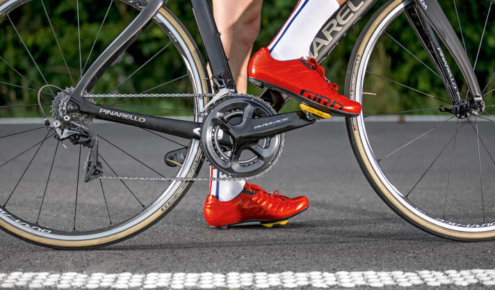   Ein neues Design der Kettenlinie erlaubt den Rahmenbauern bei der neuen Dura-Ace fünf Millimeter kürzere Kettenstreben als bisher.