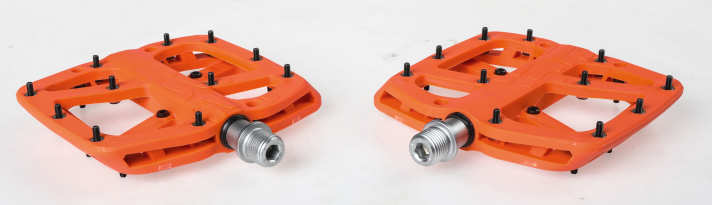 Ethirteen Base Flat Pedal
