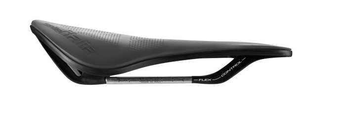   Der X Green Superflow besteht aus drei Elementen, die Selle Italia mechanisch und ohne Verwendung von Klebstoffen oder Polyurethan zusammenfügt.