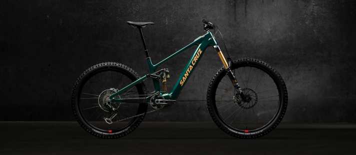 Das neue Santa Cruz Vala ist das erste E-MTB mit Bosch-Motor der Kalifornier.