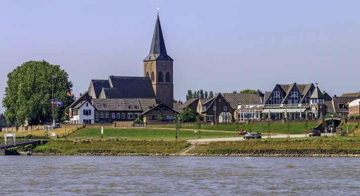 Grieth am Rhein gehörte zum Städtebund der Hanse und war einst ein Hafen und Handelsplatz.