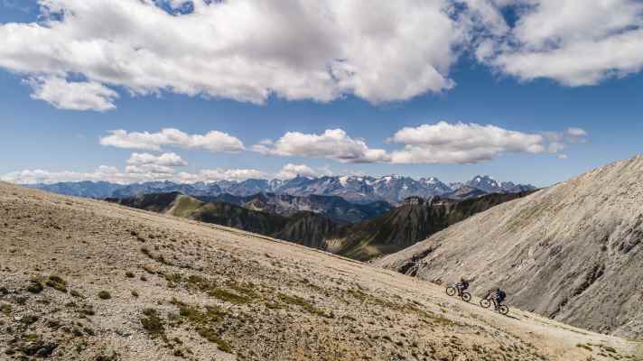 Am Col du Chaberton hat man etwa des Königs Schultern erreicht. Jetzt sind es noch stramme 400 Höhemeter bis zum Gipfel.