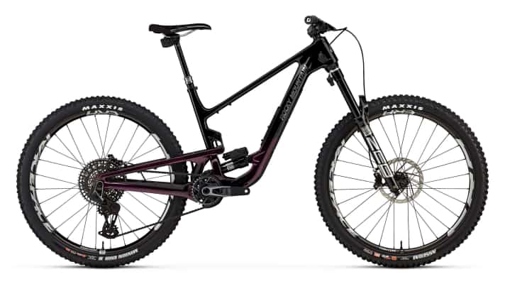Mit dem funkgesteuerten Automatik-Fahrwerk Rockshox Flight Attendant markiert das Rocky Mountain Altitude C99 die Spitze des Lineups. Ob es das Bike so auch in Deutschland zu kaufen geben wird, bleibt abzuwarten.