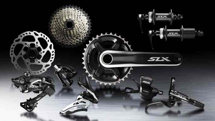  Die neue Shimano SLX Gruppe vollständig im Bild.