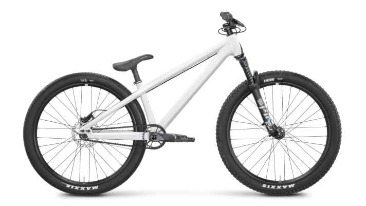 Das Rose Bruce 2 kommt mit der High-End-Dirtjump-Gabel Rockshox Pike DJ.