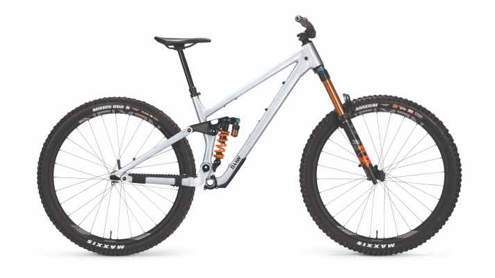 Solide Alu-Enduros kommen immer gut an. Raaw bietet das Madonna V3 nur als Rahmenkit oder Rolling Chassis an.