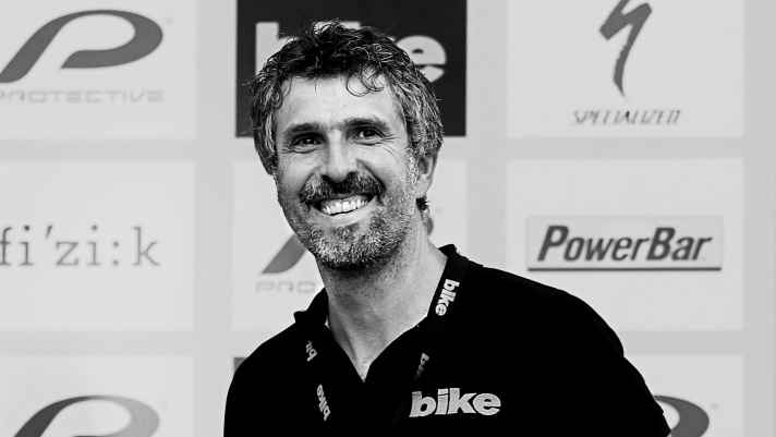 Marc Schneider, Streckenchef der BIKE Transalp, reihte für die Jubiläumsroute die Landschafts- und Trail-Perlen der Alpen aneinander.