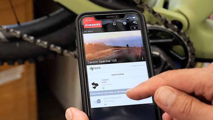 Die Sram AXS App zeigt die gekoppelten Komponenten und Einstellungen an.