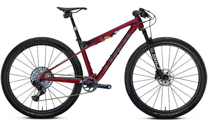 Mit nur 60 Millimetern Federweg füllt das Trek Supercaliber 9.9 XX1 AXS die Lücke zwischen Hardtail und Fully.
