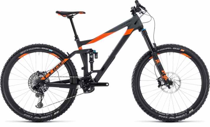 Das Stereo 160 ist Cubes reinrassigstes Enduro. Für 2018 bleibt der Rahmen unverändert. Eine <a href="mountainbikes/enduro/test-2016--enduros-cube-stereo-c68-action-team/a35390.html"  rel="noopener noreferrer">Action Team Replika Variante </a> gibt vorerst nicht mehr.