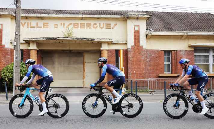 Einige Fragen bleiben offen - Das Trikot des Teams wird jedoch anders aussehen