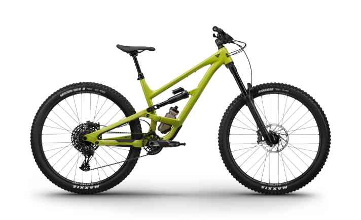 YT Capra Core 1: Das neue Einstiegsmodell des beliebten Enduro-Bikes für 2699 Euro.