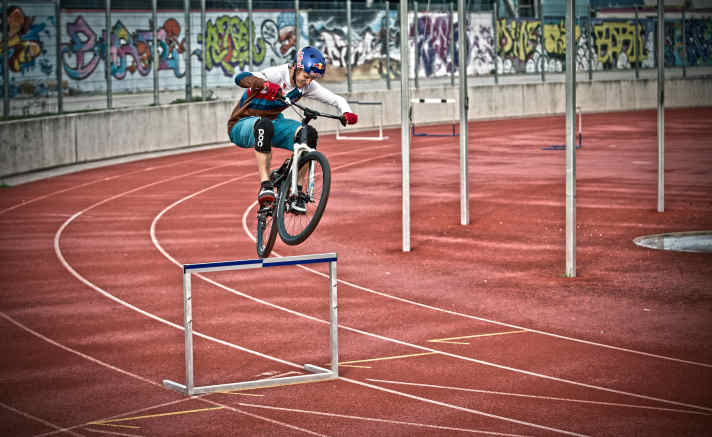 Auf Rekordkurs: Tom Öhler will der schnellste 400-Meter-Hürden-Biker der Welt sein.
