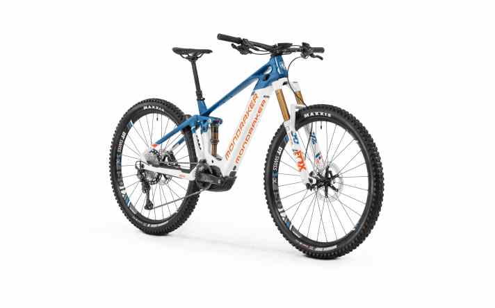   Mondraker Crafty Carbon RR. Kostenpunkt: 8999 Euro.