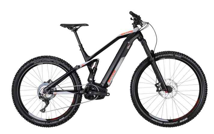   Weiter geht´s mit dem freqz 2.0. Die Fakten: Yari RC-Gabel, Suntour-Edge-Dämpfer, komplette SLX-Schaltung (11fach) und TRP-Slate-Bremse. 4599 bzw. 4899 Euro.
