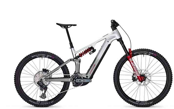 Das Topmodell setzt bei Fahrwerk, Schaltung und Bremsen voll auf Sram/Rockshox. Kostenpunkt: 8499 Euro.