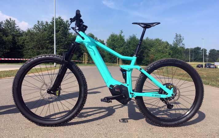   Mehr Freiheiten für Hersteller: Durch den integrierbaren Bosch-Akku dürften die E-Mountainbikes der kommenden Saison um einiges kompakter und hübscher werden. Hier ein Vorgeschmack.