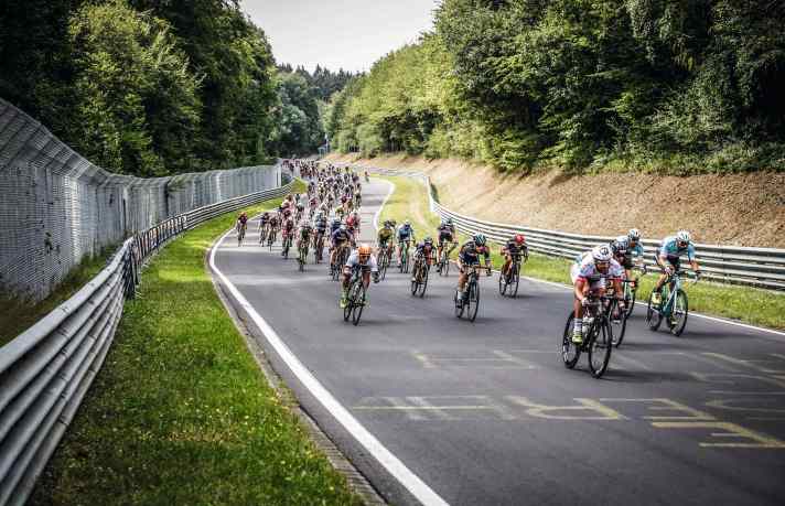 Sehnsuchtsort für Tempo-Süchtige: der Nürburgring