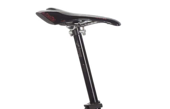   Die dünne Tune-Sattelstütze aus Aluminium hievt Ghost in der Komfortwertung auf den zweiten Platz.