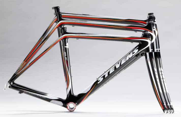   Ein Modell, drei Größen: Hier kann man sehr gut erkennen, dass die meisten Rennradrahmen mit zunehmender Größe eher in die Höhe als in die Länge wachsen. 