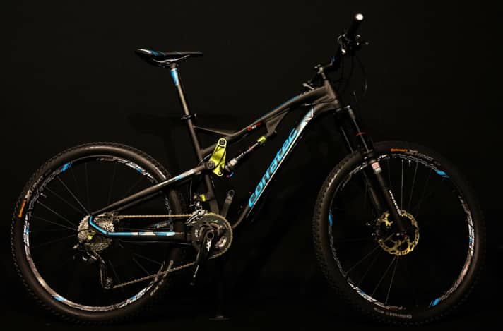   Corratec Inside Link 10 Hz X: Die Top-Version mit XT-Gruppe, Rock Shock Revelation Gabel, 650B-Laufrädern von Zzyzx und Rock Shox Monarch-Dämpfer soll 3799 Euro kosten.