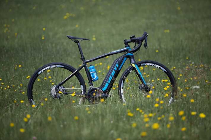   Seitenblick: Auch ein Road-E wird es 2017 geben. Der Antrieb unterstützt bis 25 km/h.