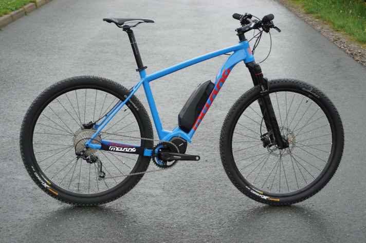   Die Preise für das Müsing Savage E beginnen bei 3500 Euro, das E-MTB ist ab sofort erhältlich.