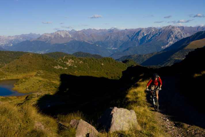   Bis hierher wagen sich am Wochenende auch Motorradfahrer. Aber dann kommt der Trail ...