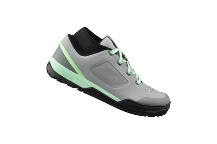   Die Damen-Version unterscheidet sich lediglich in der Farbe.